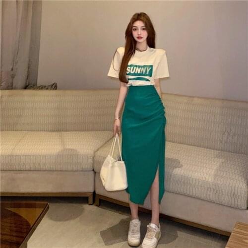 GUUZYUVIZ Summer New Two-piece Suit Loose Casual Print T-shirt And High Waist Slit Skirt 2 Piece Set Women