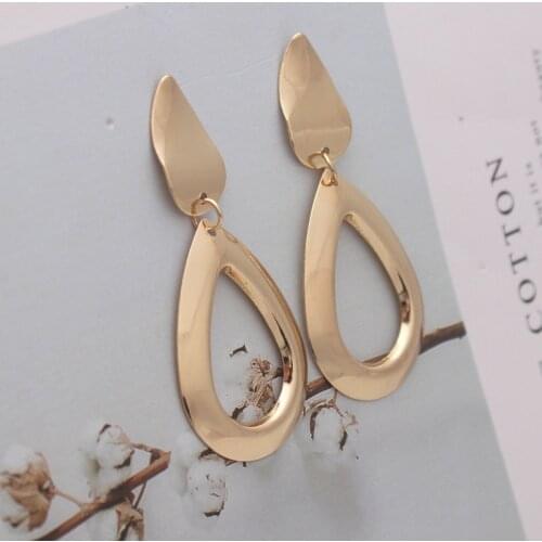 Hollow Water Drop Dangle Earrings Gold Color Metal Geometric Statement Drop Earrings for Women Fashion Hanging Earrings aretes