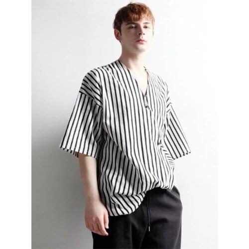 Mens summer new classic simple personality asymmetrical hem Korean leisure large v-neck short sleeve T-shirt