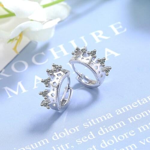 Girls' Simple Crown Shape Hoop Earrings AAA Zircon Stone Stud Shiny Small Huggies Creative Ear Piercing Jewelry For Women