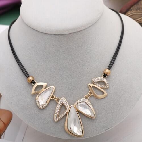 Leather Necklaces & Pendants Women Statement Crystal Beads/Vintage/Lady/Choker Necklace Women Neck Pendants Jewelry