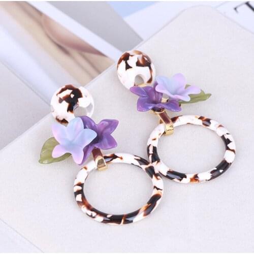 Exaggerated temperament resin leopard print ring flower atmospheric ear ring