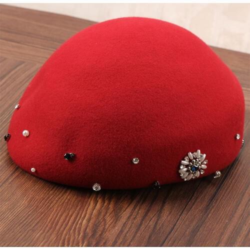 Lady Fedoras Wool Hats Girls Woolen Leisure Cap Autumn and Winter Hand-sewn Pearl Diamonds Woolen Artist Beret Duck Cap B-8923