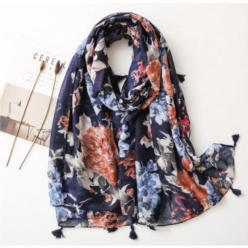 2021 New Fashion Print Summer Women cotton Scarf Floral Beach Hijab Shawls and Wraps Female Foulard Echarpe Designer Bandana
