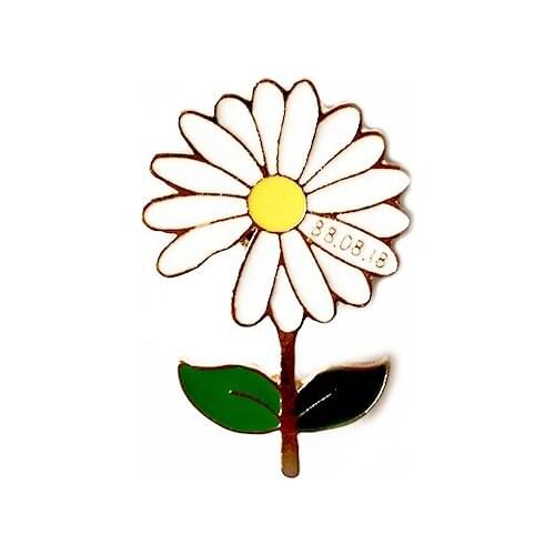 Lovely Kpop Pins Beautiful Flower Brooches for Women Student Daily Party Badges For Backpacks Clothes Jewelry Wholesale