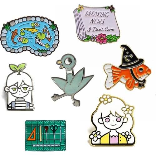 New animal girl Enamel Brooch Goldfishduck Cute jewelry Badge Newspaper pond ruler Creative Lapel Pin Denim jackets Fashion pins