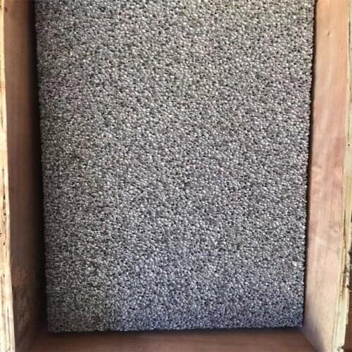 Aluminum foam. Three dimensional electrode aluminum foam. Sound-absorbing and sound-insulating materials. The density is 0.4g/cm