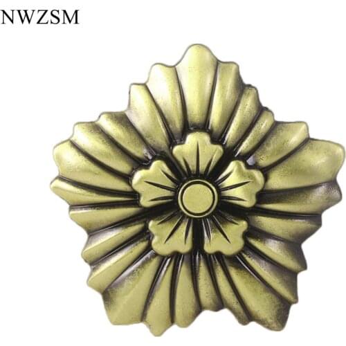 Residents Evils 8 Village Necklaces Lady Dimitrescus Daughter Daniela Bela brooch Women Cosplay Jewelry