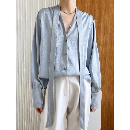 French Design Sense V-Neck Ribbon Shirt Loose Temperament Texture Sense Glossy Satin Lace-up Top