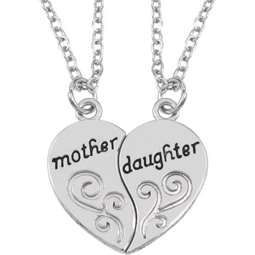 Fashion Stitching Heart Necklace Mother And Daughter Necklace Pair Of Alloy Pendants Women Birthday Jewelry Gift Wholesale