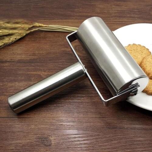 Portable Handheld Rolling Dough Cutter Cookie Biscuit Dumpling Wrappers Maker Kitchen Gadgets Baking 2021 New Roll Surface Tools