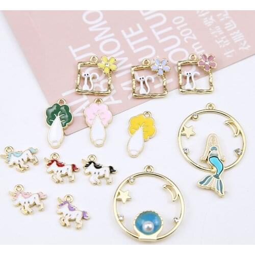 6pcs Hot Sale Jewellery Dripping Cabbage Cat Starry Sky Mermaidpendant Cartoon Earrings Diy Handmade Alloy for Girls Material