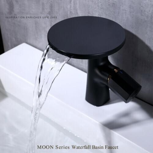 Top quality solid brass bathroom sink faucet waterfall Fashion design basin cold hot water faucet single hole single handle