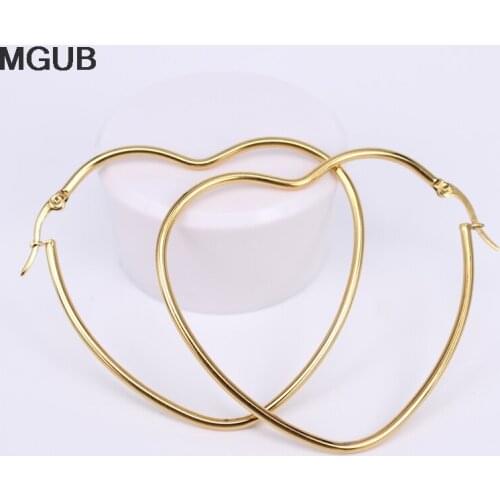 Gold Color Heart-shaped Stainless Steel Fashion Hoop Earrings for Women Girls Hypoallergenic Jewelry Diameter 45-75MM LH854