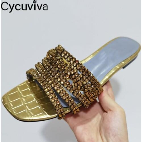Sexy Open Toe Flats Rhinestone Slippers Women Gold Crystal Shoes Summer Flat Sandals Mules Casual Beach Shoes Designer Slides