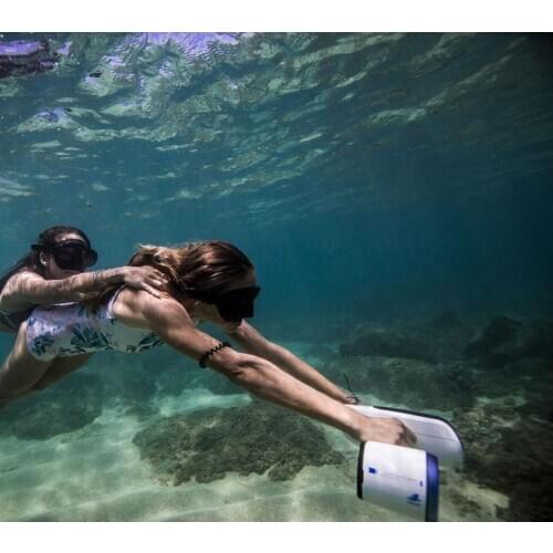 Underwater Booster White Shark 520W 11000hMH Battery Dual Propulsion 3 Speed Submersible With POV Action Camera Runing 30min