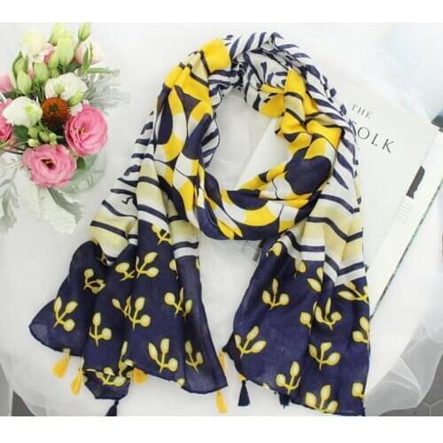 2019 Fashion Blue Floral Print Tassel Scarves Shawls Travel Scarf Shawls Wrap Hijab Free Shipping