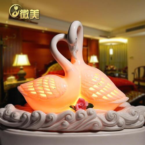 Swan Nightlight ceramic lamp valentine gift wedding gift to commemorate the practical engagement bedside lamps