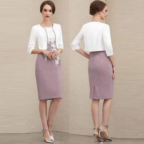 Elegant Sheath Short Lavender Lace Applique Mother of the Groom Gowns With Jacket Knee Length Wedding Guest Gowns Plus Size 2021