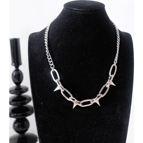 Fashion necklace sharp nail street clavicle chain stitching men and women hip hop wild thick necklace