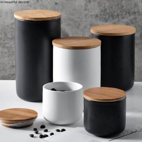 Modern Black Ceramic Airtight Jar with Wooden Lid Tea Cans Simple Food-grade Storage Jars Nordic Candy Jars Kitchen Supplies