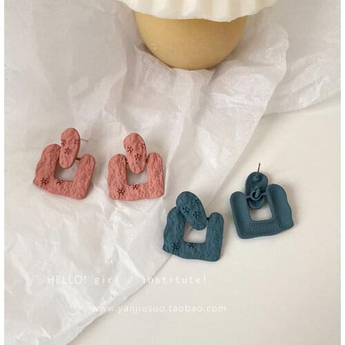 ZDMXJL New Women Earring Retro Geometry Flower Relief Earings For Wommen Vintate Square drop earrings Lady Jewelry Gifts Suppli