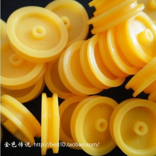 2 * 17mm 10pcs Small Yellow Plastic Pulley Wheel Motor Pulley DIY Toy Accessory for Mini Car F17638