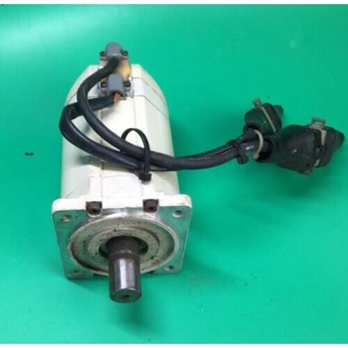 MSM082A6A servo motor , used in good condition . 80% appearance new , good working , free shipping
