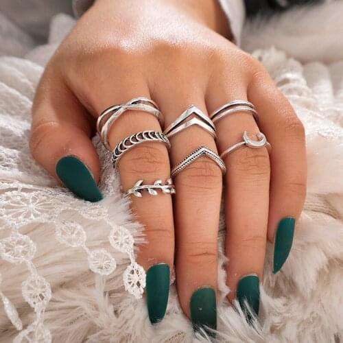 7Pcs/ Set Boho Women Rings Set Hollow Leaf Moon Shape Vintage Silver Color Midi Ring Set Charm Lady Lover Gift Wholesale J016