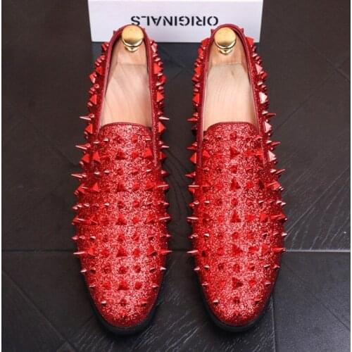 Top new men Italian designer gold and black rivet flat luxury casual shoes men b9