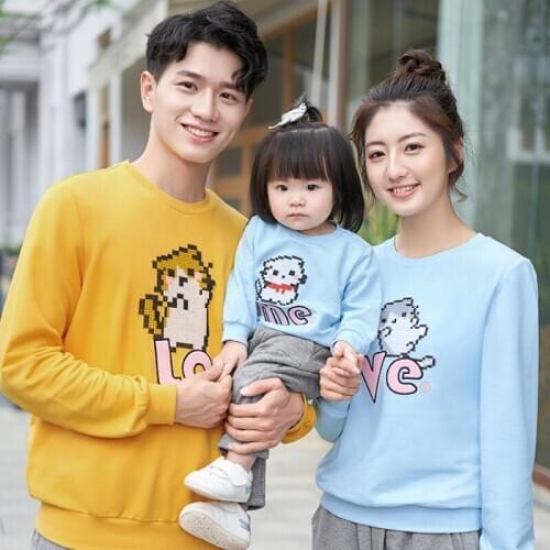 Family Matching Clothes Outfits Cute Korean Dad and Son Mother and Daughter Autumn Clothes Women Boys Camiseta Clothes AE50FC