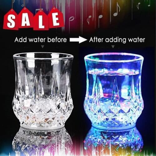 Creative Light Up LED Cups Automatic Flashing Drinking Cup Mugs Color Changing Beer Whisky Glass Cup For Bar Club Party Supplies