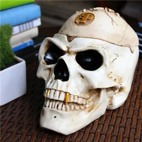 Skull Ashtray Horror Avatar Design Ash Holder Smoking Storage Resin Ashtray for Car Home Office Bar Desk Decoration