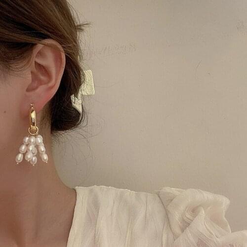 2021 New Elegant Vintage Baroque Natural Pearls Tassel Earrings for Women Girls Wedding Jewelry Delicate Gold Plated Earrings