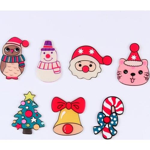 Donarsei Brooches