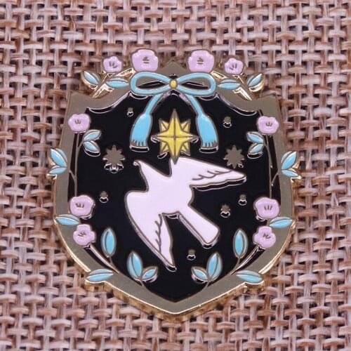 Cute Pigeon Peagon Flying Flower Bird enamel Pin Dove Of Peace and love brooch