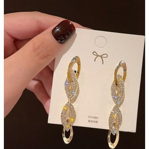 Korean Trendy Simple Letter Shiny Crystal Gold Pendant Earrings for Woman Fashionable Statement Earrings New Jewelry Accessories