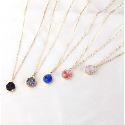 Elegant Women Chain Popular Natural Multicolor Round Crystal Cluster Pendant Necklace Accessories Loves Necklace Jewelry Gift