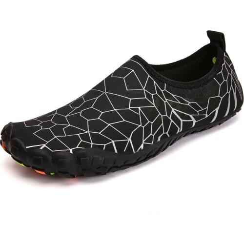 Couple Swimming Yoga Beach Upstream Shoes Women Men Breathable Lightweight Slip on Water Shoes Unisex Footwear Aqua Shoes