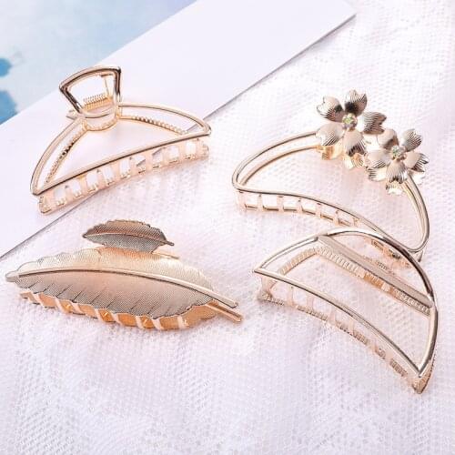 1Pcs Fashion small Simple Wild Geometric Hair Claw For Women Girls Clamps Hair Crab Metal Hair Clip Claw Accessories Headwear