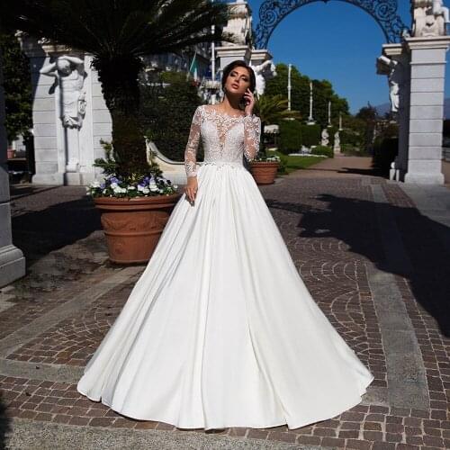 Lasted Design Scoop Neck Matte Satin Wedding Dresses 2020 White Lace Tulle Long Sleeves A Line Vintage Bridal Gown Sweep Train