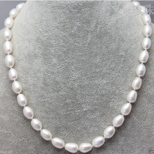 9-10mm Beautiful! White, Akoya Cultured Pearl Necklace 18 "AA