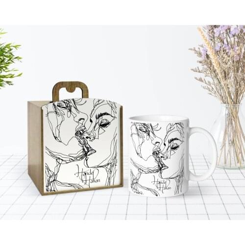 Tailor-made In Wooden Box Kiss Design White Mug Bardak-1