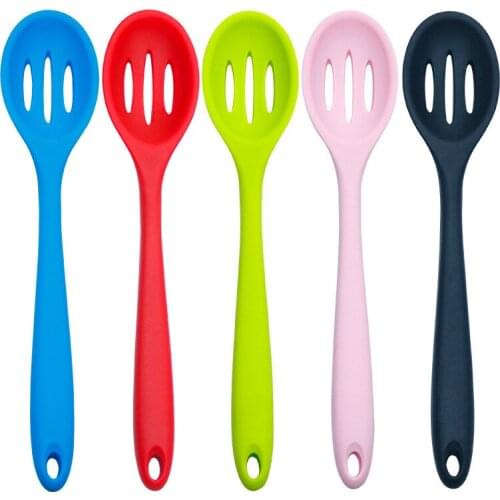 Teyaao Silicone Colander Non-stick Kitchen Spoon Silicone Serving Spoon Kitchen Cooking Baking Stirring Tool