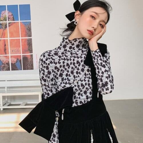Vintage T-shirt Casual Elegant Womens Floral Print Long Sleeve Shirts 2021 Spring Summer Female Fashion Top C691