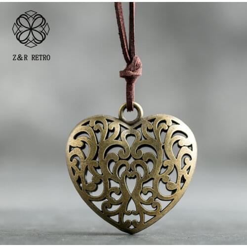 Vintage Jewelry for Women Long Necklace Bronze Big Heart Love Pendant Rope Chain Jewellery Alloy Suspension Wholesale Chokers
