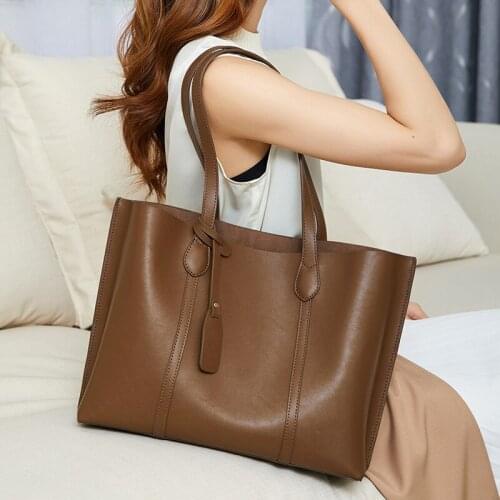 Womens Leather Fashion Tote Handbag Large Capacity Autumn And Summer Shoulder Bag Women Luxury Tote Bags