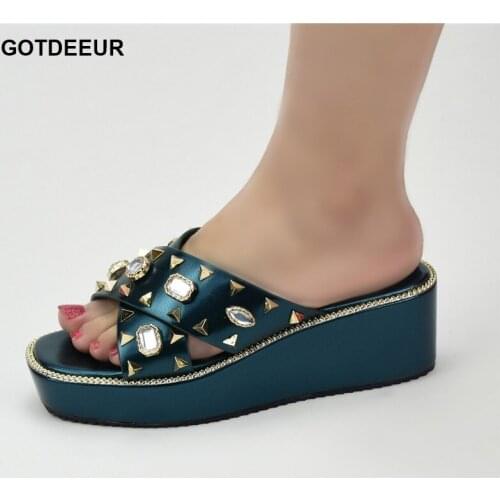 Latest Design African Women Wedding Shoes with Rhinestone Open Toe Pumps Wedding Shoes for Women Bride Wedding Sandals Bridal