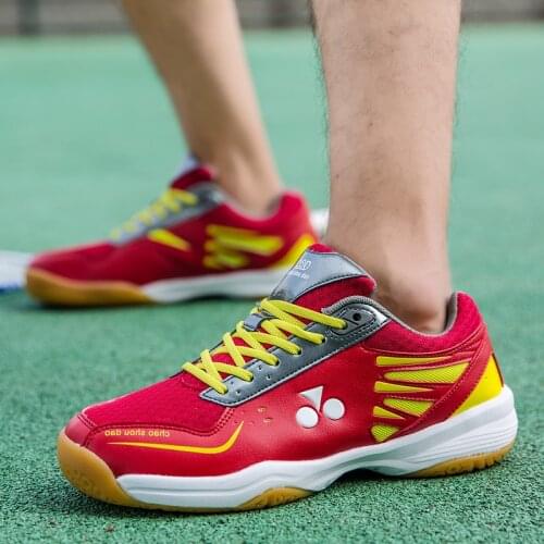 2021 Fashion Red Tennis Shoes Unisex Non Slip Breathable Mens Tennis Sneakers Professional Badminton Shoes Men Tenis Para Homme