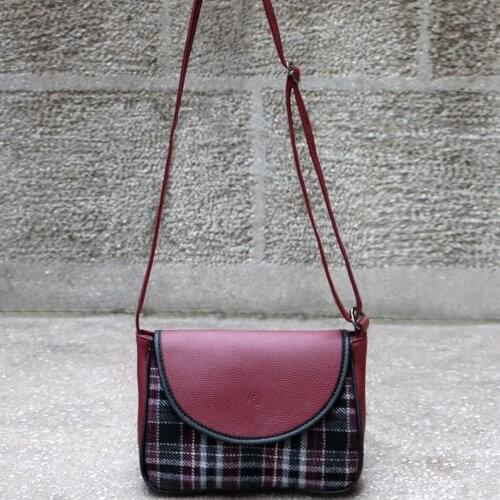Tonar Burgundy Cachet Plaid Clamshell Messenger Bag New Season Trend Fashion